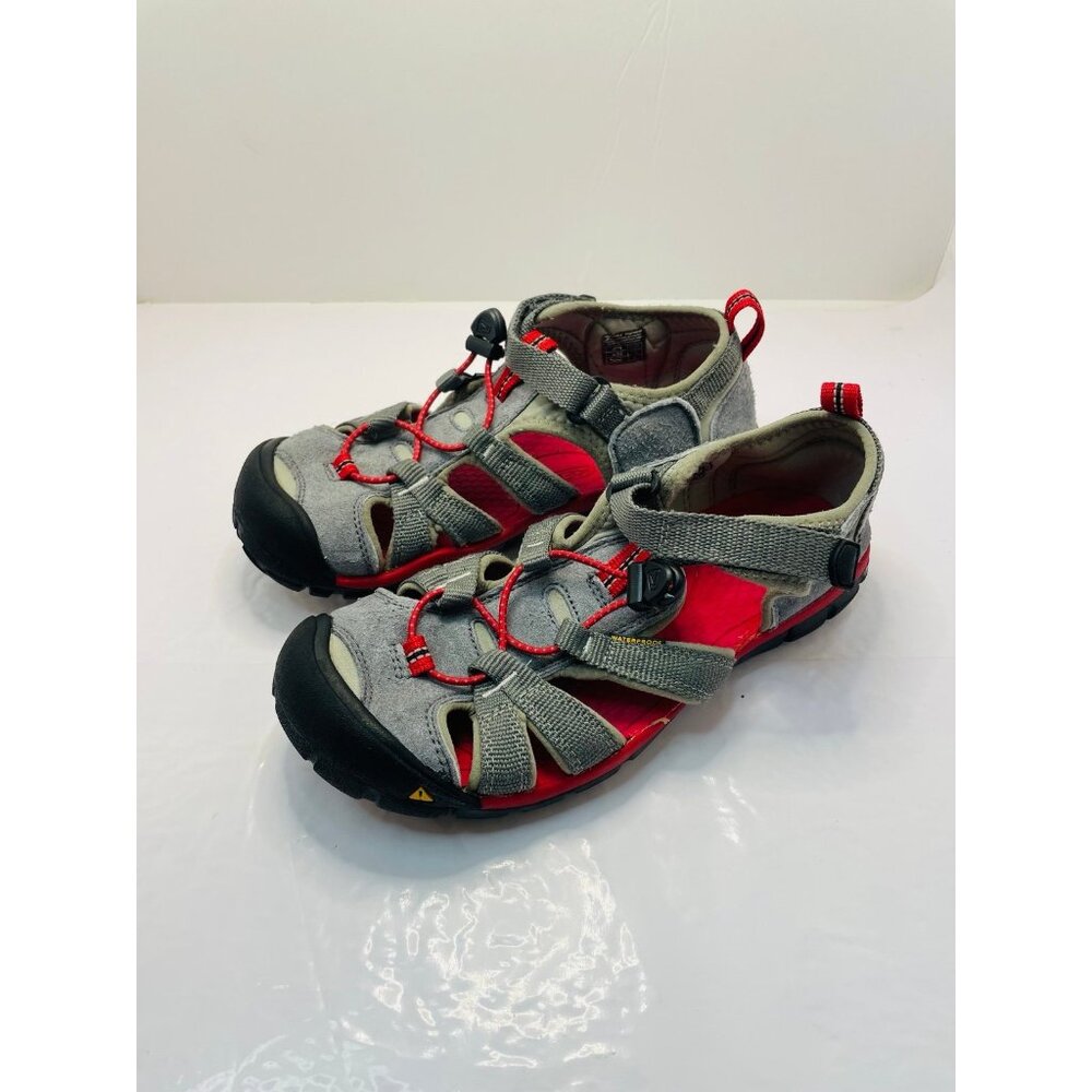 Keen Newport Sandals Gray Red Kids Size 4